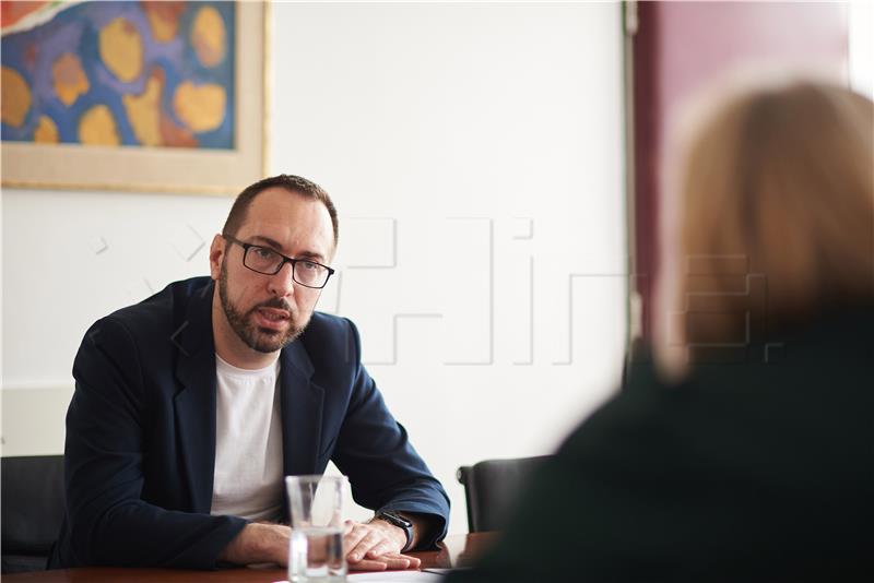 INTERVJU: TOMISLAV TOMAŠEVIĆ  Godinu dana je gradonačelnik, a svojim najvećim uspjehom smatra spas Zagreba od bankrota