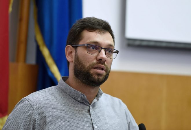 BRANITELJU GODINA DANA ZATVORA ZBOG KOMENTARA! Pročitajte što je poručio mladom Zadraninu!