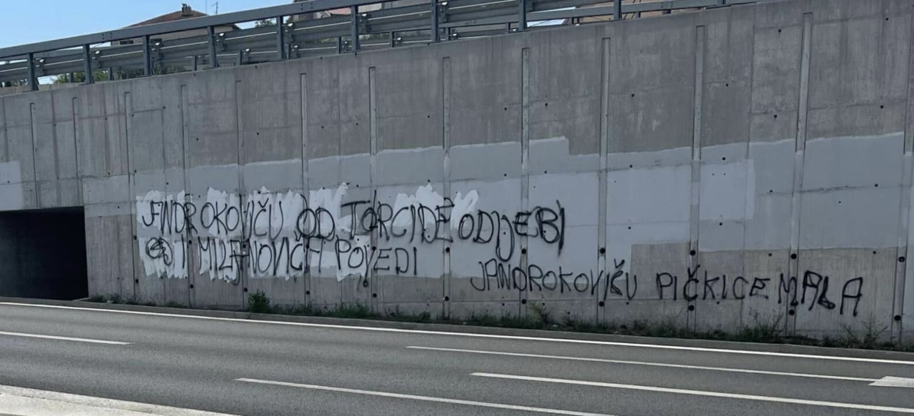 Na ulazu u Split osvanule uvredljive poruke Jandrokoviću i Milanoviću