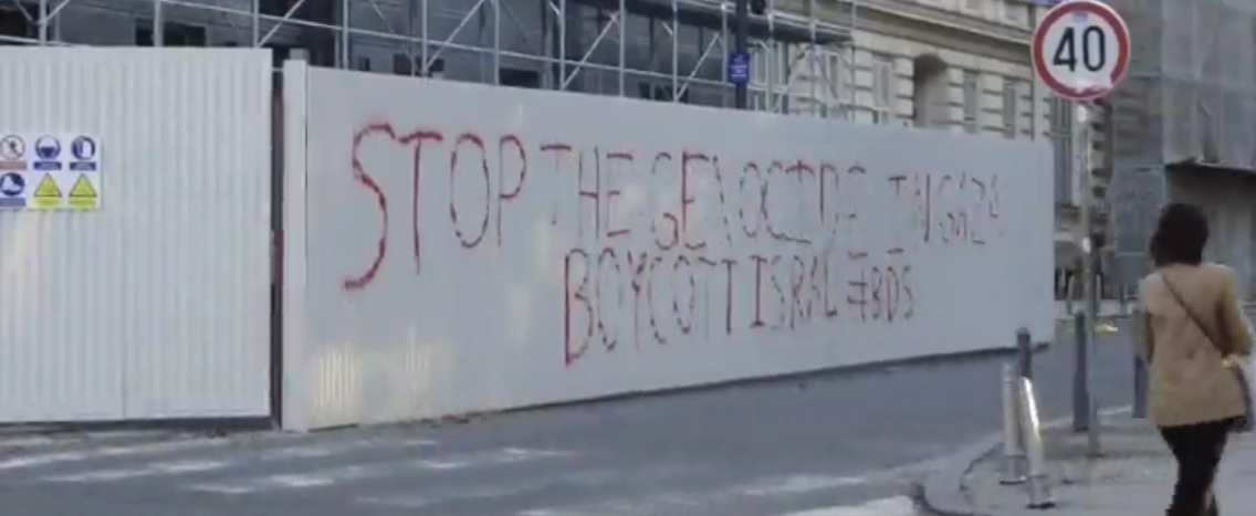 U Zagrebu osvanuo veliki grafit: 'Zaustavite genocid u Gazi!'