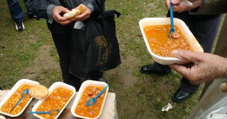 Sramota. Radnike „kupuju“ za porcije graha!