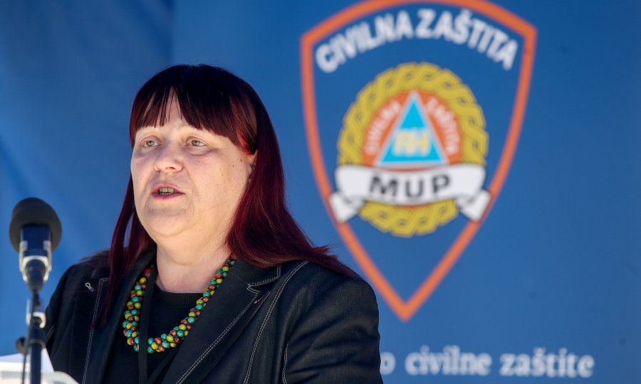 Načelnica kriznog stožera pojasnila kakve maske treba nositi u javnom prijevozu