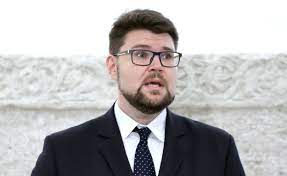 BURNO NA ODBORU ZA USTAV Čijeg dolaska na Antikorupcijsko vijeće se HDZ i njegovi žetončići boje? Zekanović: Grbine, ne vrijeđaj, jel jasno?!