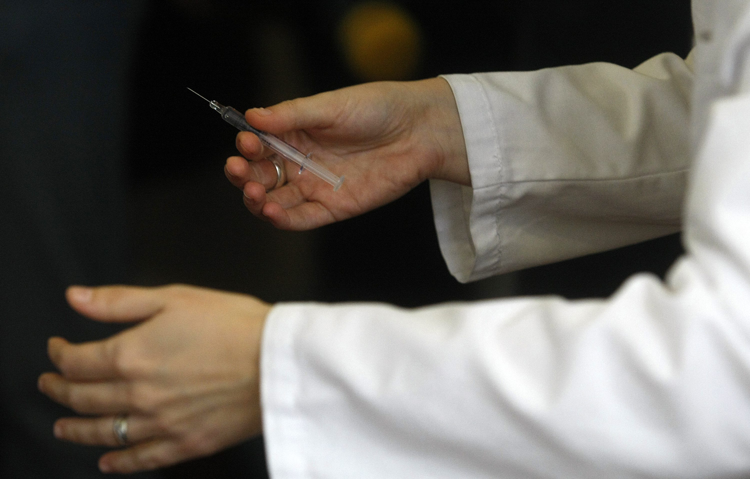 U ZATVOR S RODITELJIMA KOJI NE CIJEPE DJECU: Pravobraniteljica traži izmjenu zakona