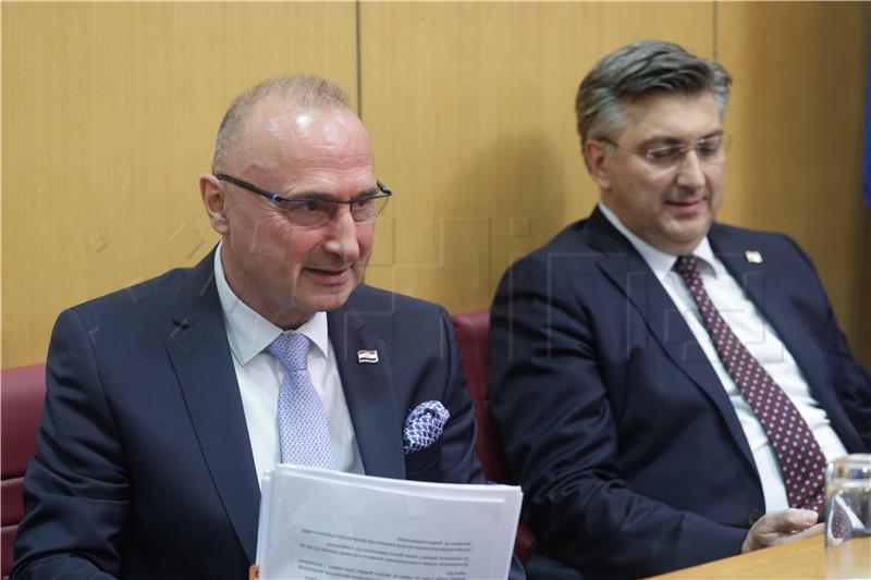 Plenković branio Grlića Radmana od oporbenih optužbi da je nesposoban