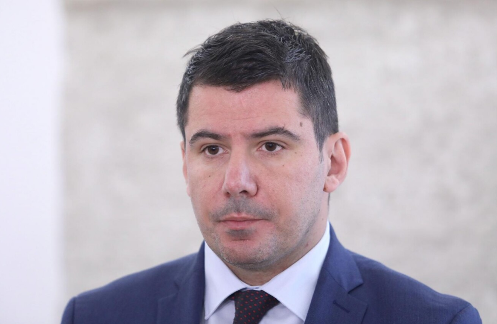 SKANDAL UOČI LOKALNIH IZBORA Grmoja prozvao Škoru da preko naručenih anketa blati njihova kandidata Troskota