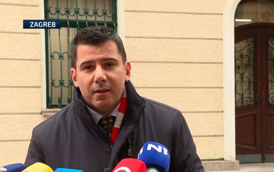 Grmoja: Sabljaku opet ne daju na posao, zvao je policiju