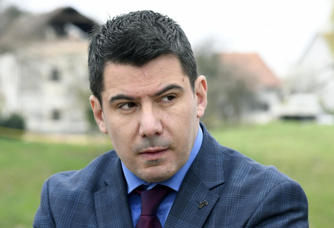 GNJUSNO I ODVRATNO: GRMOJA OBJAVIO PRIMLJENE PRIJETNJE: ‘Pogledati svoje najdraže kako leže u sanduku zbog tebe i tvog poganog jezika?’