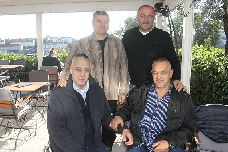 EMOTIVNA RATNA PRIČA O ‘GROFOVIMA’ Neprijateljska vojska je već zauzela Bosanku, no oni nisu htjeli ostaviti svog teško ranjenog prijatelja