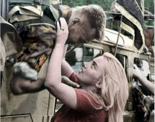 NA DANAŠNJI DAN JE NASTALA NAJLJEPŠA FOTOGRAFIJA DOMOVINSKOG RATA: Još su zajedno, i sretni