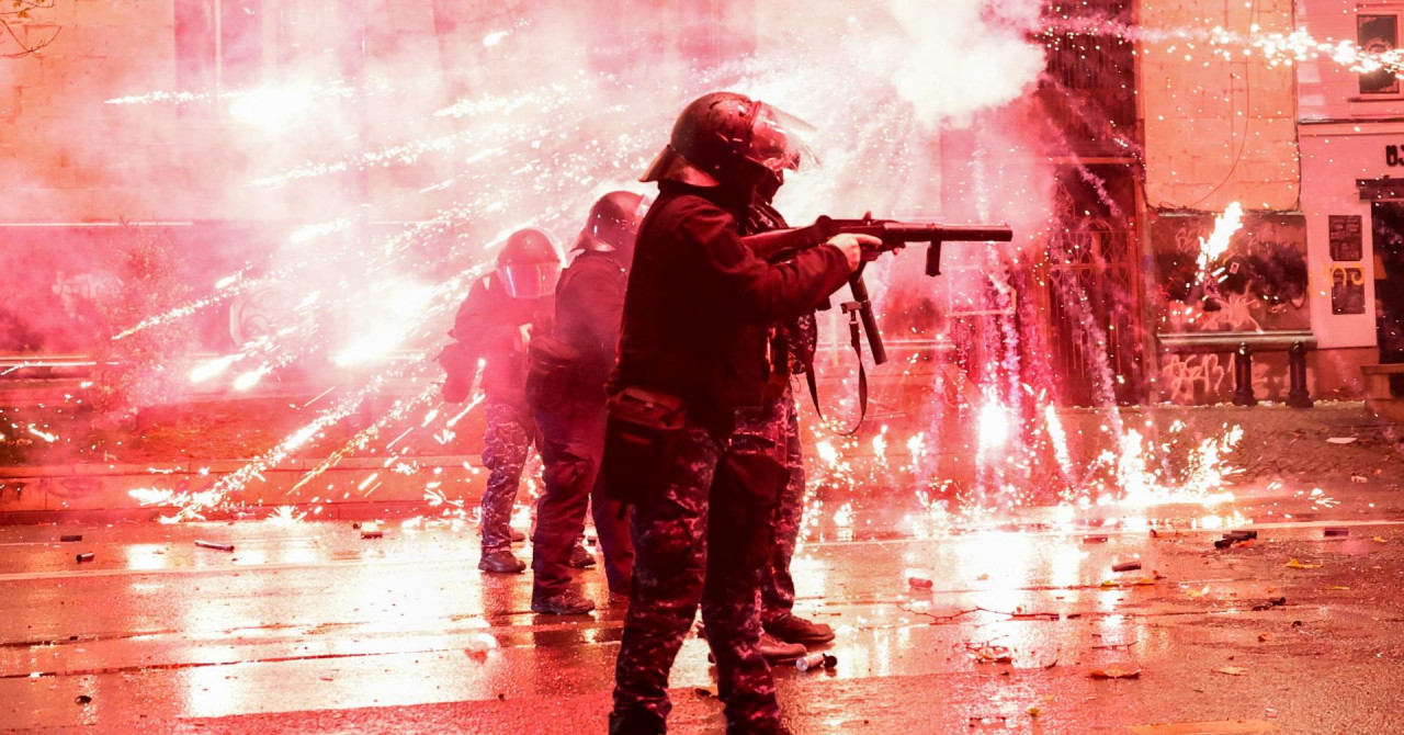 ESKALACIJA U GRUZIJI Stotine tisuća na ulicama, država je u plamenu, prijeti građanski rat!