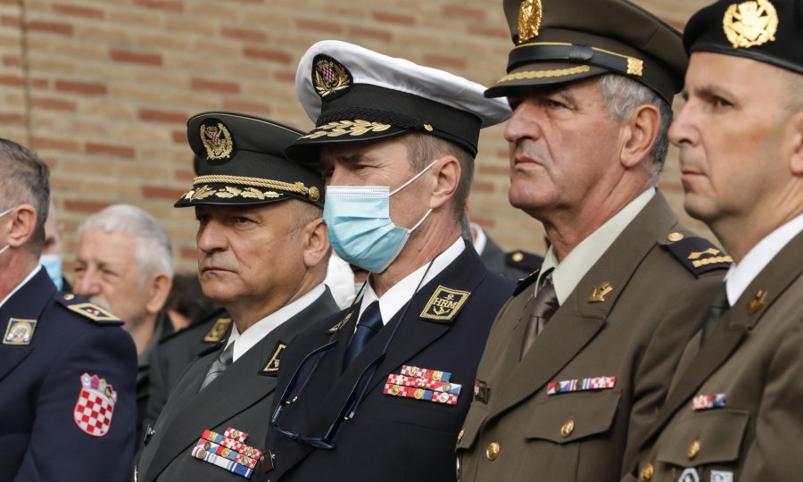 Načelnik Glavnog stožera udaljio iz službe zapovjednika kojeg je časnica HV-a prijavila za spolno uznemiravanje