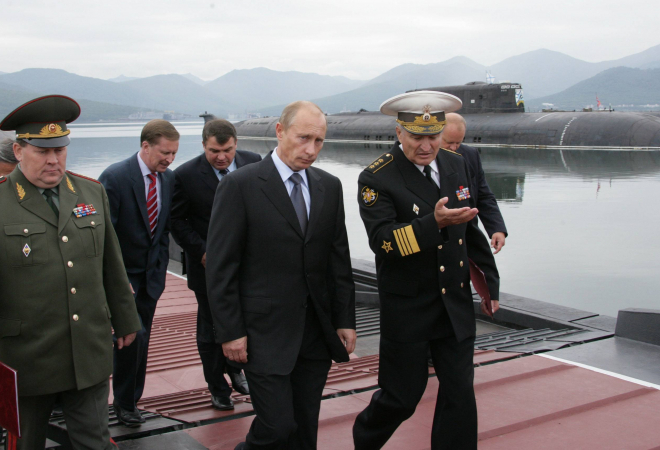 UZALUD MU PRIJETNJE, ZGAZILI BI GA KAO MRAVA! Putin pred konačnim ponorom, okreću mu leđa: Cijeli Ruski ponos mogao bi završiti ispod valova