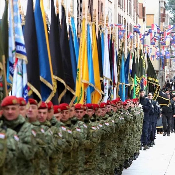 Ivanka Bušljeta: OSVRT NA DANE PONOSA I SLAVE !!!