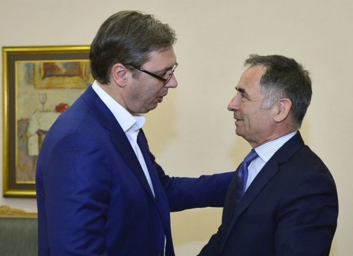 VUČIĆ POTVRDIO DA IMA PETU KOLONU U HRVATSKOJ: “Znam u komad koliko imate oružja”, spomenuo i dedu kojeg su “ustaše ubile maljem”