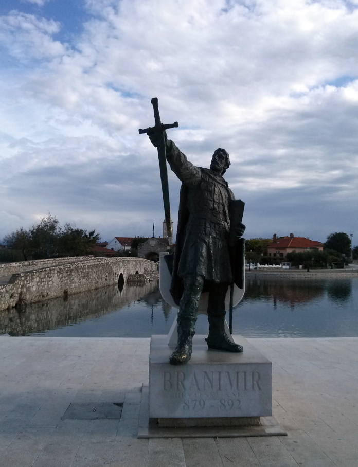 21. svibnja 879. – papa svečano blagoslovio kneza Branimira i hrvatski narod