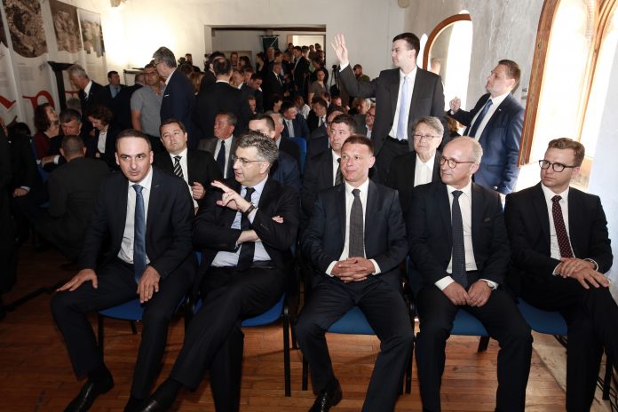 KAPULICA PRIZNAO DA JE HDZ LIJEVA STRANKA: “HDZ želi biti prihvatljiv i desnici”