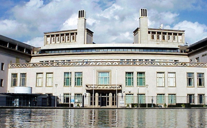 29. studeni 2017. Osuđena hrvatska šestorka – general Praljak počinio protestni suicid