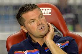 Gustafsson je očito prekrižen, pitanje je trenutka kada će dobiti otkaz!