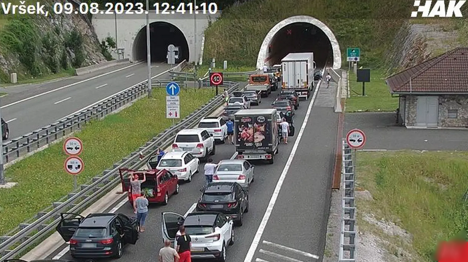 Još jedna nesreća u Primorsko goranskoj županiji: Motociklist preminuo nakon sudara s autom