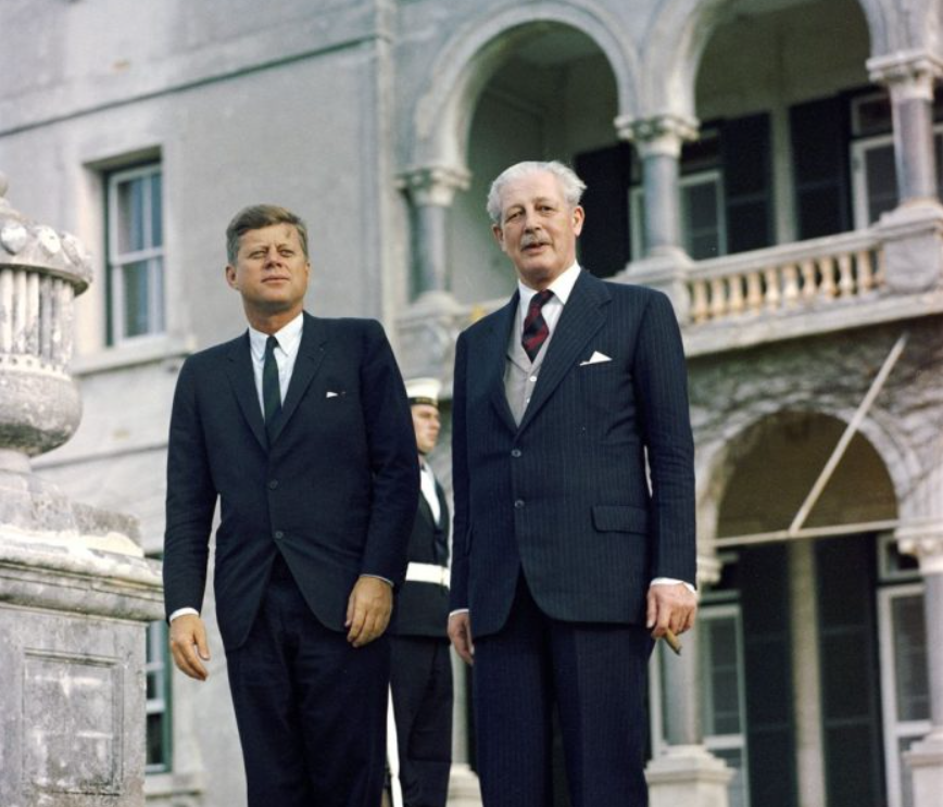 12. svibnja 1945. Harold Macmillan odlučio hrvatske civile i zarobljenike izručiti Titu