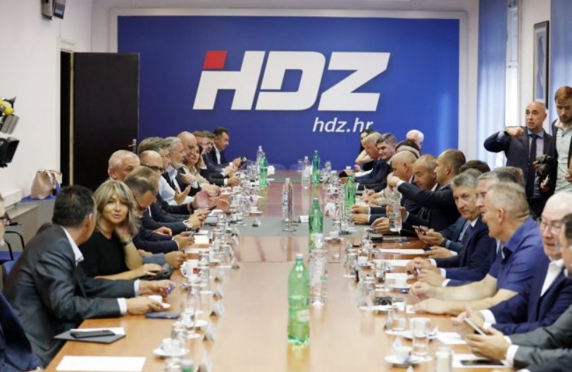 Završen sastanak u HDZ-u! Evo što su zaključili o izjavi Milorada Pupovca