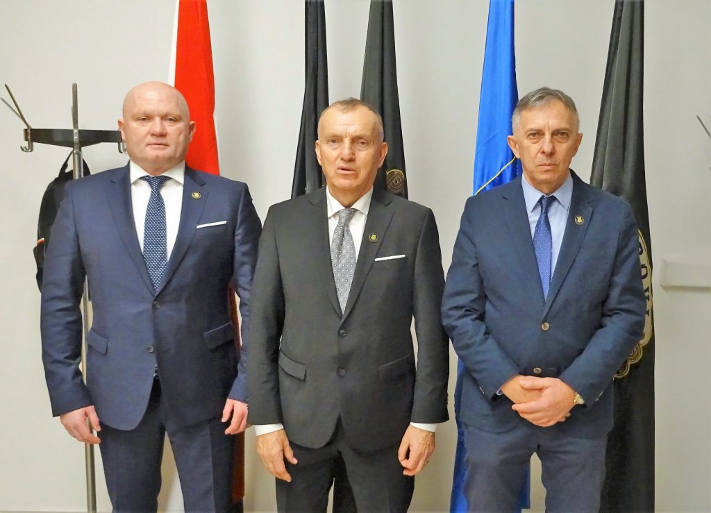 RASPADA LI SE HGZ Izbacivanje Rojsa bila im je katastrofalna greška: Generalskom zboru sprema se najgore