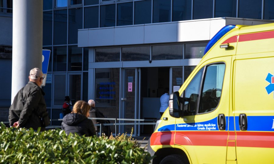 NEVIĐENO DIVLJAŠTVO ‘Medicinska sestra svojim je tijelom od napadača pokušala zaštititi dečka krvavog lica‘