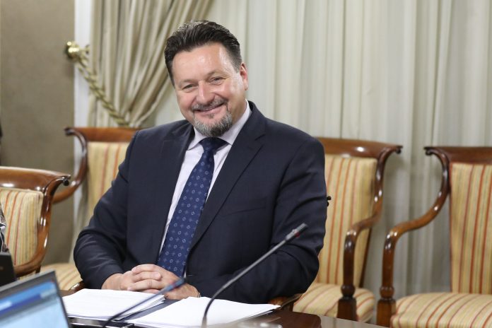 IDU NOVA PRAVILA ZA REFERENDUM: Vlast više neće moći samovoljno potpise proglasiti “nečitkim?”