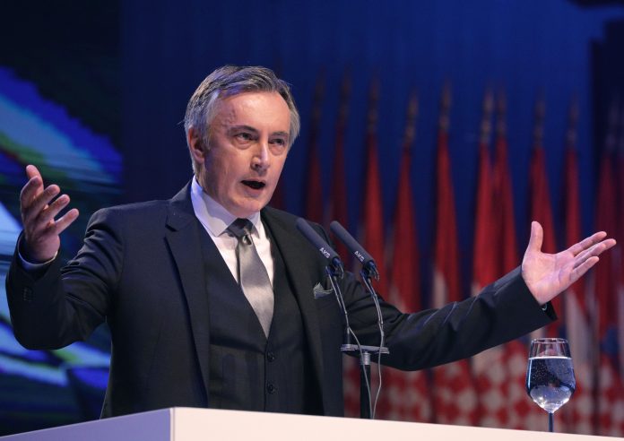 ŠKORO u Lisinskom: “Hrvati, vratit ću vam vašu državu, slobodnu i suverenu”