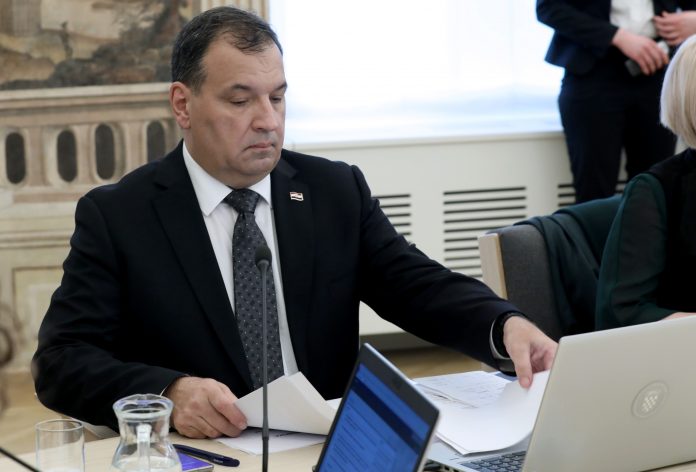BEROŠ održao presicu, evo koliko imamo novih zaraženih od jutros!