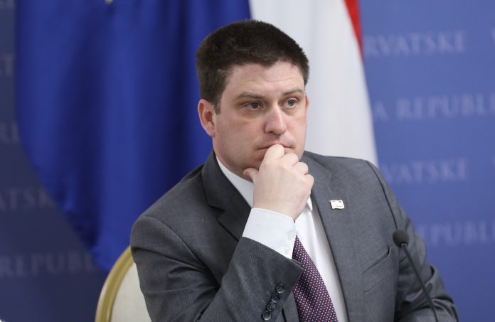 Ministar Butković zaražen koronavirusom