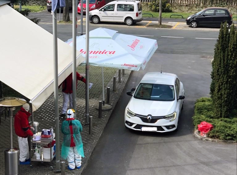 U Hrvatskoj 42 umrlih, 2106 novozaraženih od koronavirusa, a testirano 9831