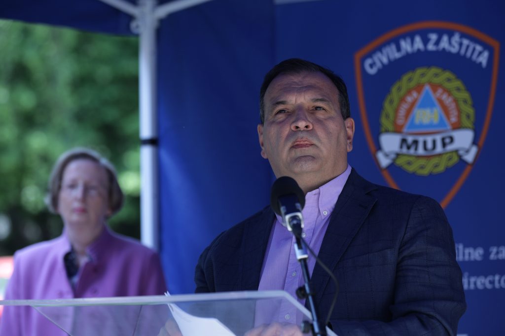 EVO KOLIKO HRVATI VJERUJU STOŽERU!