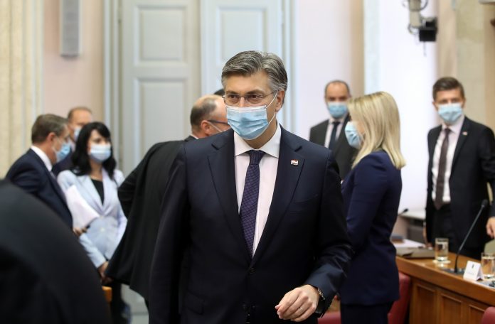 Plenković primio neugodno pismo: ‘Pored ranjenog kolege su prolazili ministri, dužnosnici…’