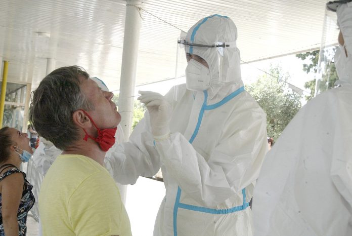 I GRIPA MOŽE BITI TEŠKA: Doktor objasnio razliku između korone i gripe: ‘Kod gripe ovu stvar nismo uočili…’