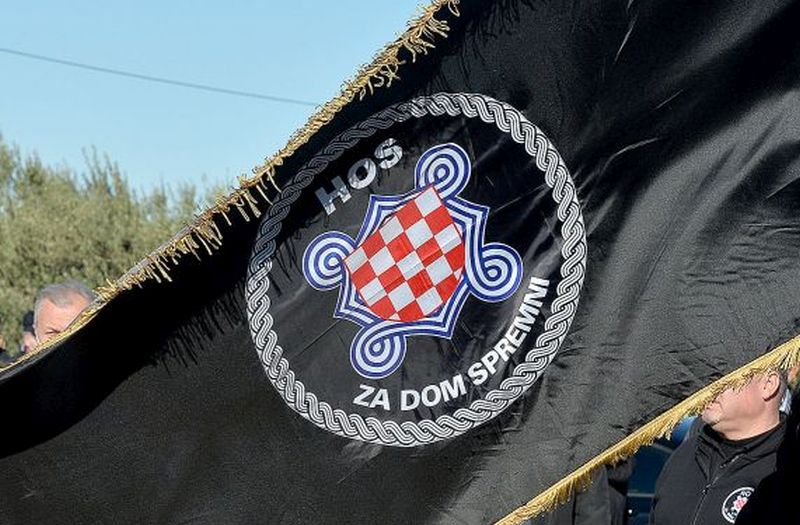 Kazna povučena, pitanja ostala: Karlovačka policija objašnjava slučaj HOS naljepnica