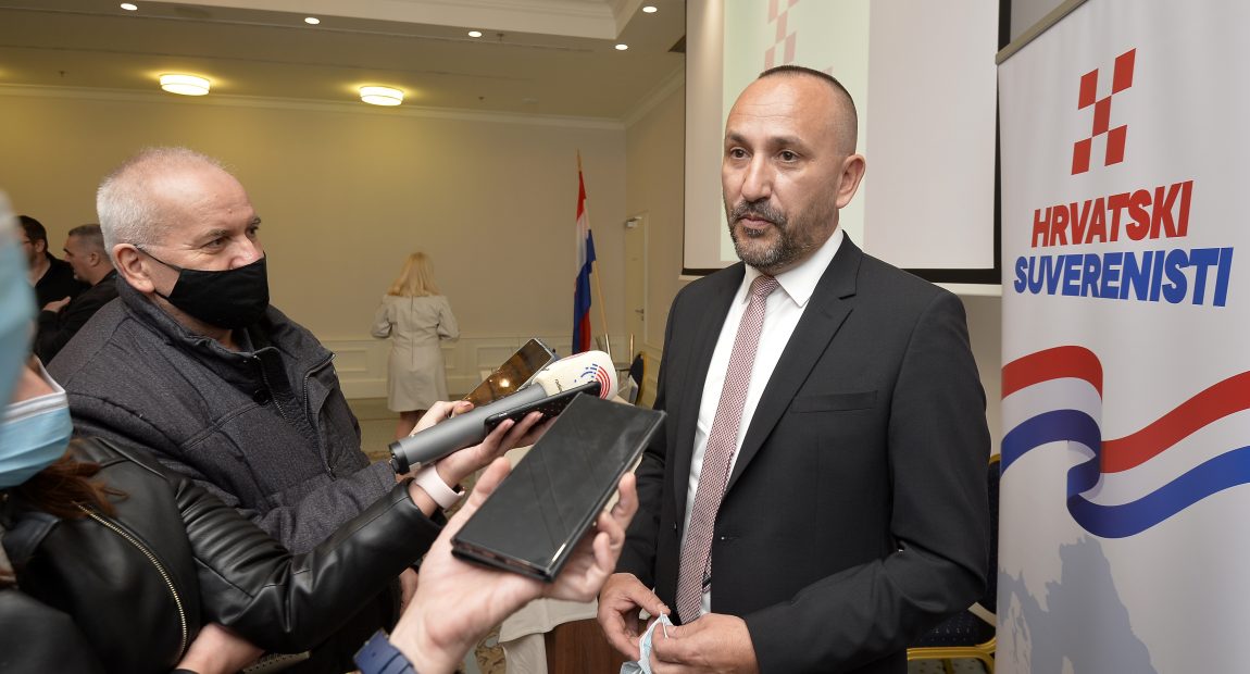 SUVERENISTI idu u utrku za SPLIT, suprotstavit će svog kandidata Kerumu i Krstulović-Opari