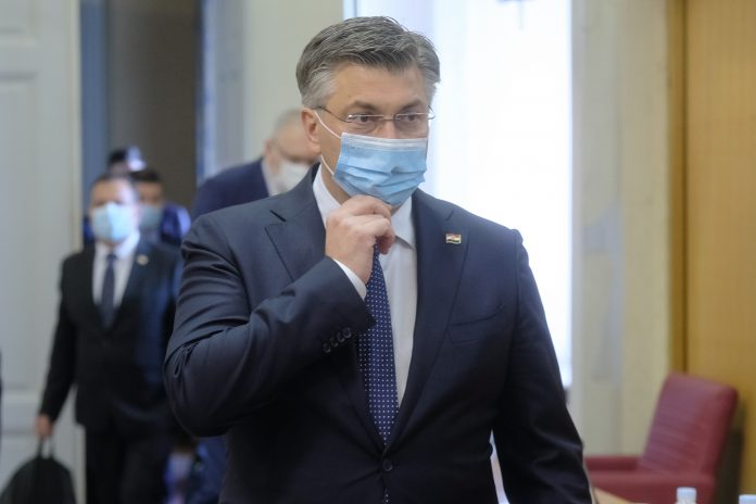 Plenković brani Beroša, Bauku rekao da slavi antisemita: ‘Uprti ga i ti na pleća kao i Puljak’