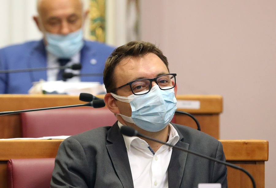 GLAVAŠEVIĆ DAO PUNU PODRŠKU DEŽULOVIĆU, napao branitelje, “to su plinsko-bocaške brigade”