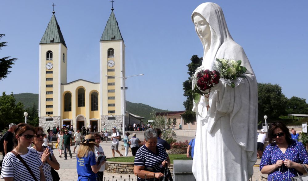 Međugorje: Rijeke hodočasnika na slavlju 40. obljetnice prvog Gospinog ukazanja
