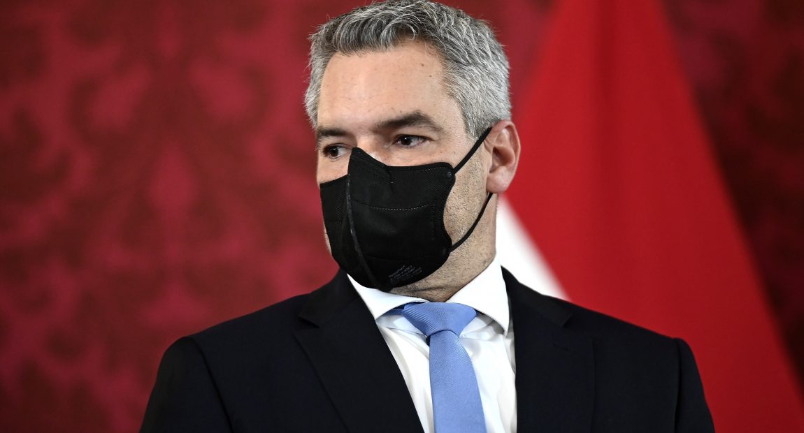 ZAKON O OBAVEZNOM CIJEPLJENJU NIJE IZDRŽAO NI MJESEC DANA: Austrija odustala