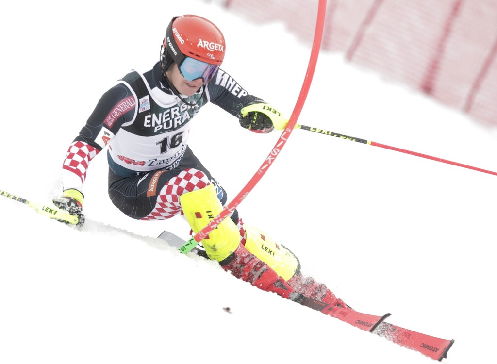 Zubčić treći nakon prve vožnje u Adelbodenu