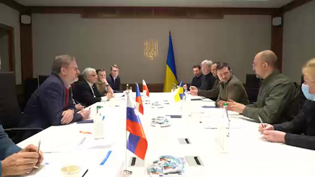 Premijeri Poljske, Češke i Slovenije posjetili Zelenskog; Kaczynski zatražio uključenje NATO-a