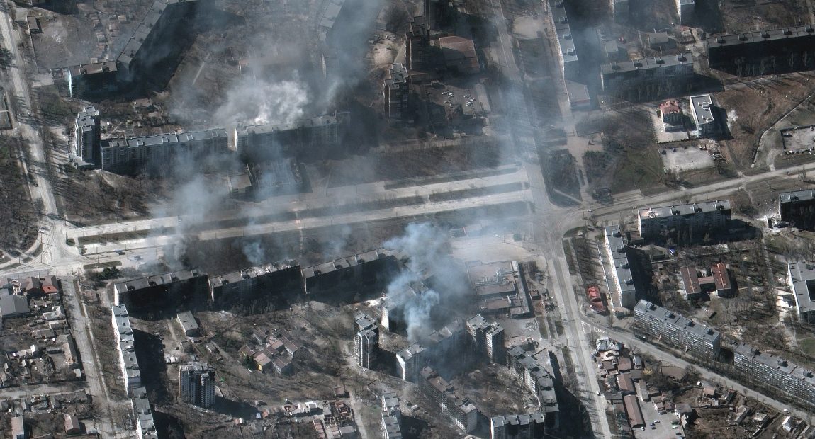 “SUPERBOMBE” NA MARIUPOLJ: 200.000 civila zarobljeno u razorenom gradu