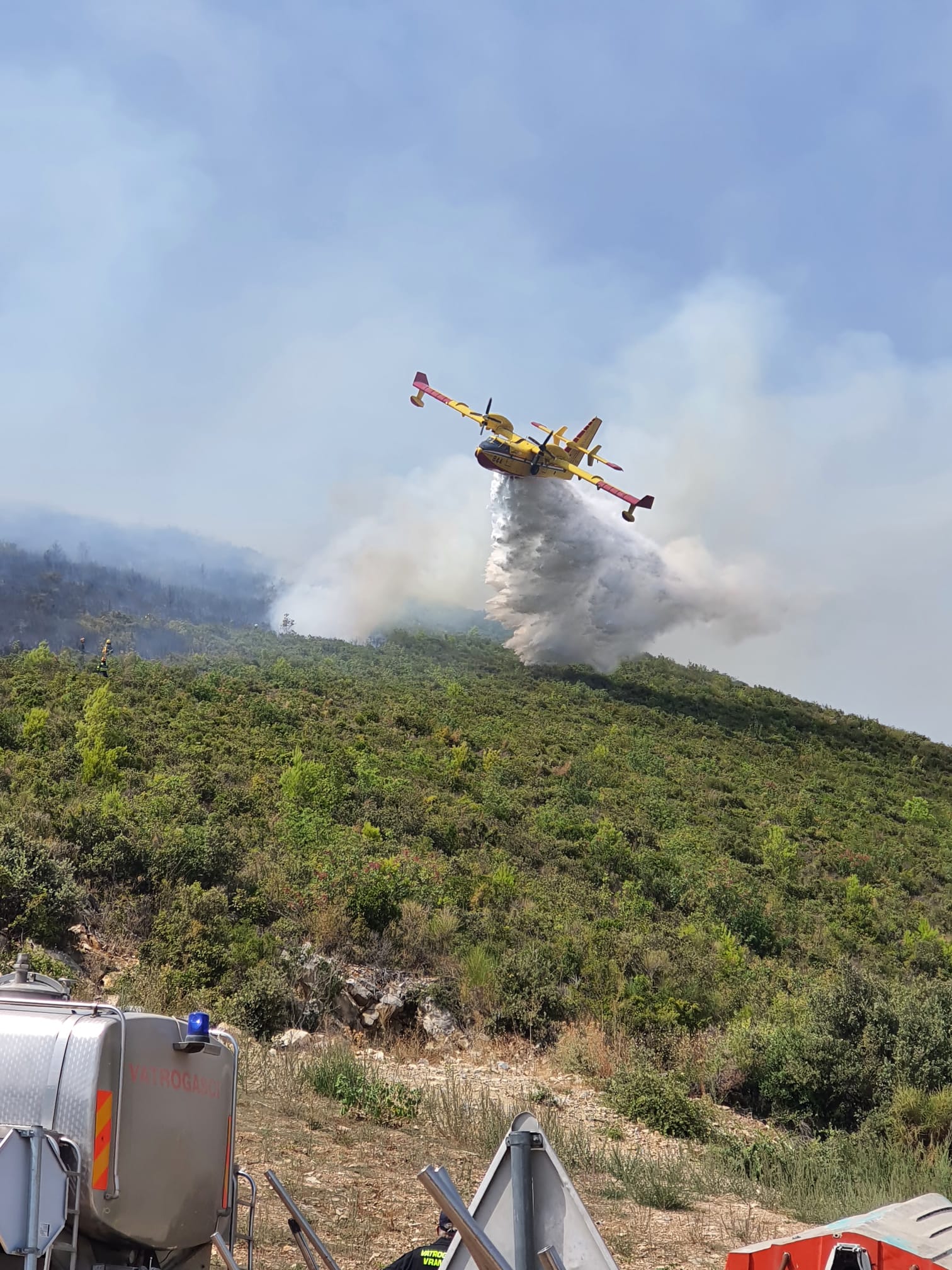 MORH: Zračne snage sudjelovale u gašenju 102 požara