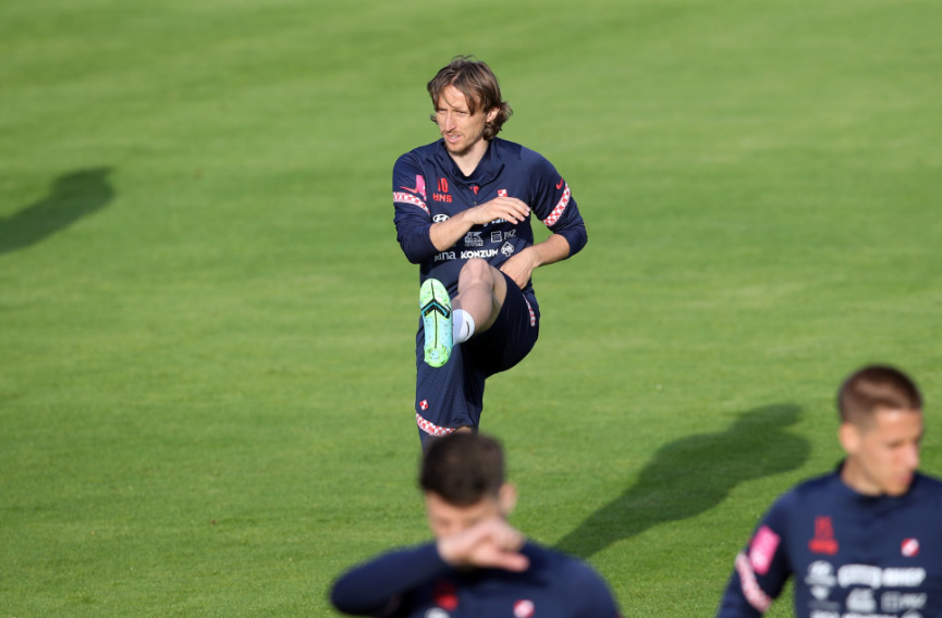 Vatreni stigli u Glasgow, slijede završne pripreme za Češku!