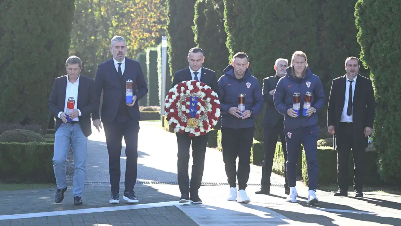 Kustić, Vida, Olić i Plete stigli u Vukovar: Naših sjajnih uspjeha ne bi bilo bez žrtve ovih ljudi!