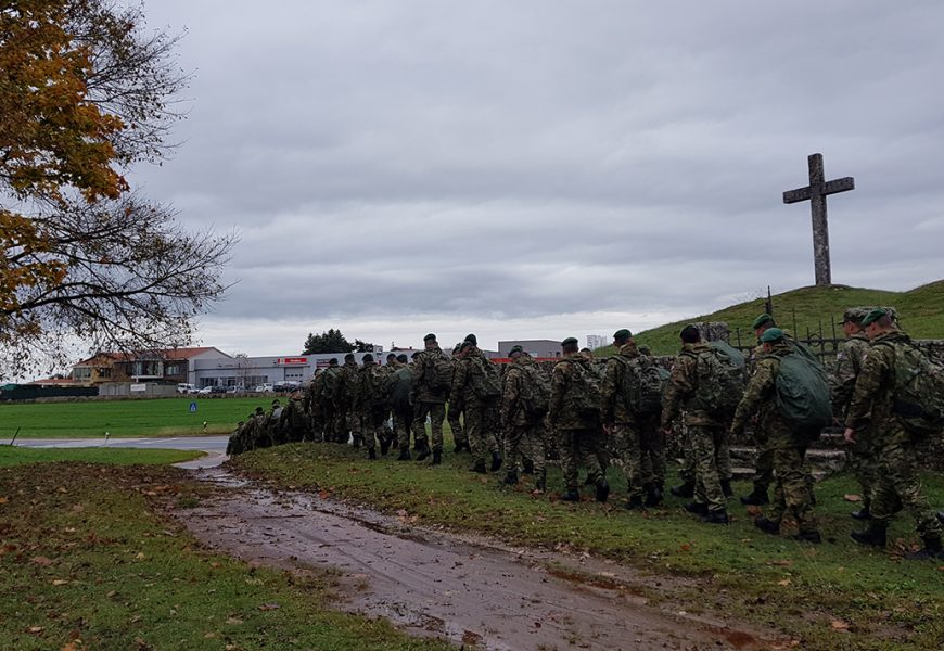 Pripadnici Hrvatske vojske počeli hodnju prema vojarni u Puli koja će nositi naziv ‘Hrvatski branitelji Istre’