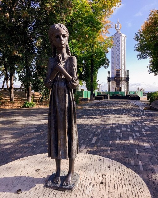 DAN JE SJEĆANJA NA GLADOMOR, NE DOPUSTIMO NOVI GENOCID NAD UKRAJINSKIM NARODOM!